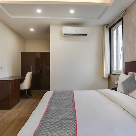 Townhouse The Adore Inn Gurgaon Exterior foto