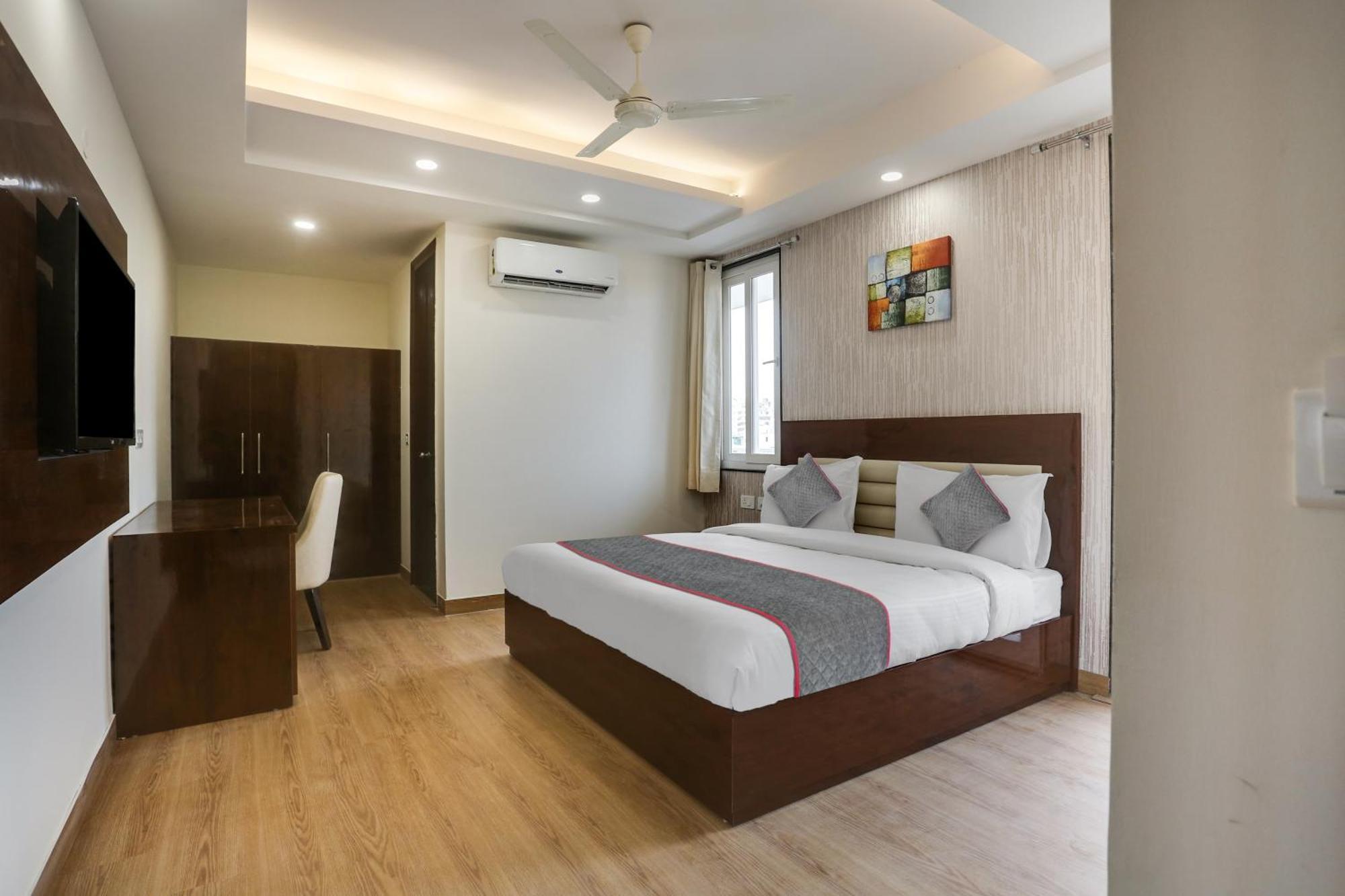 Townhouse The Adore Inn Gurgaon Exterior foto