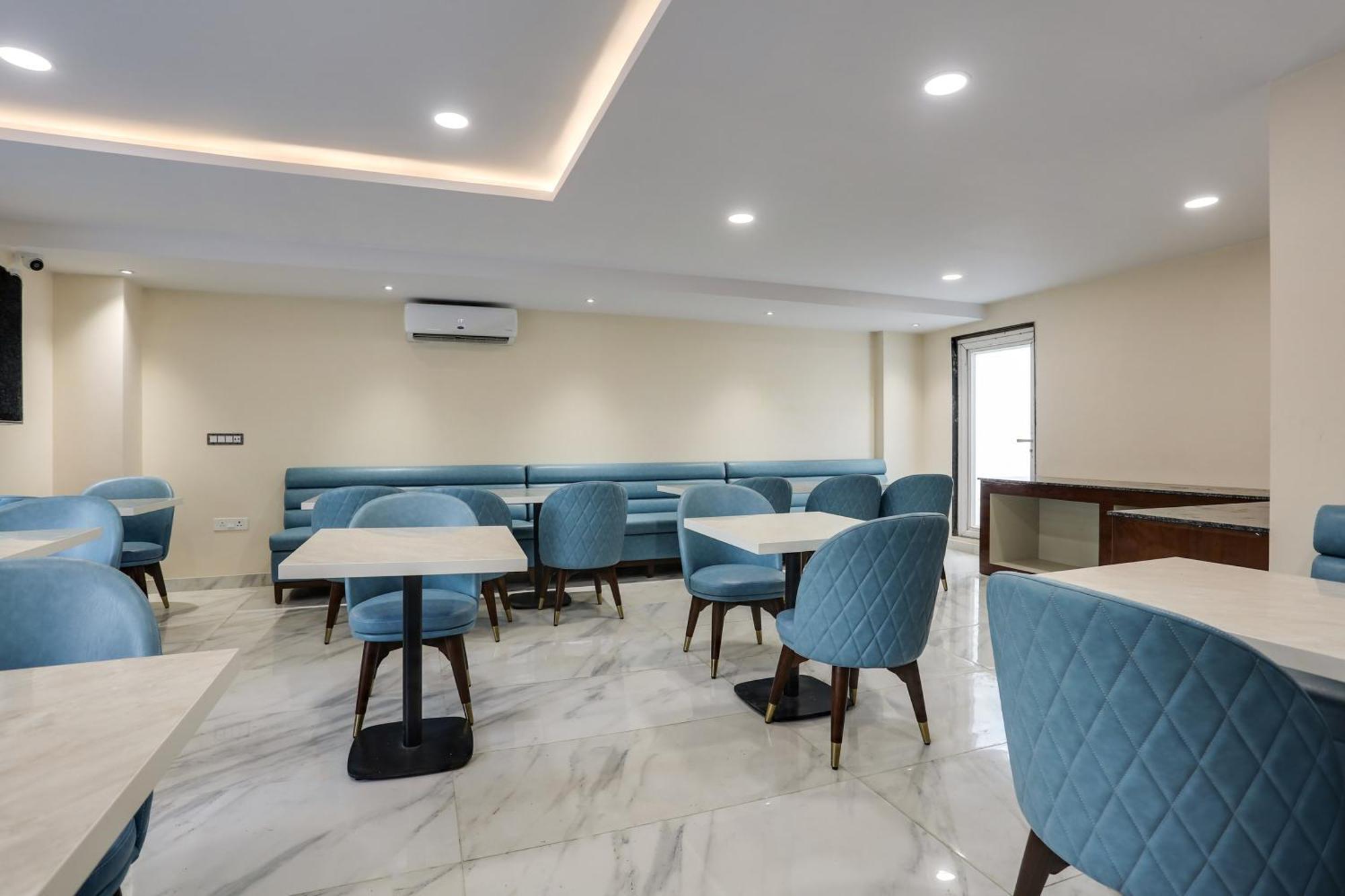 Townhouse The Adore Inn Gurgaon Exterior foto